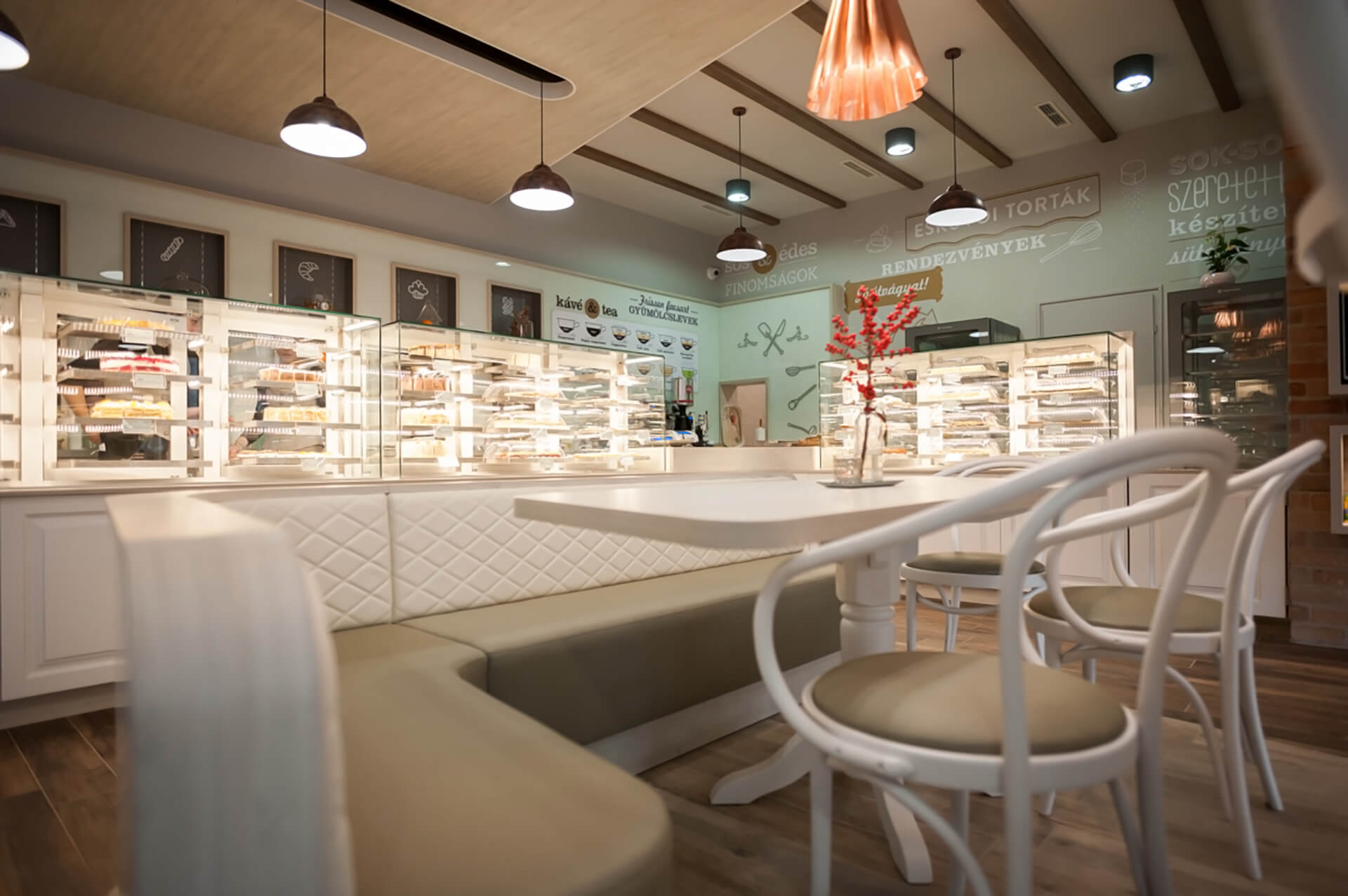 Cakes in premium environment Cakes in premium environment