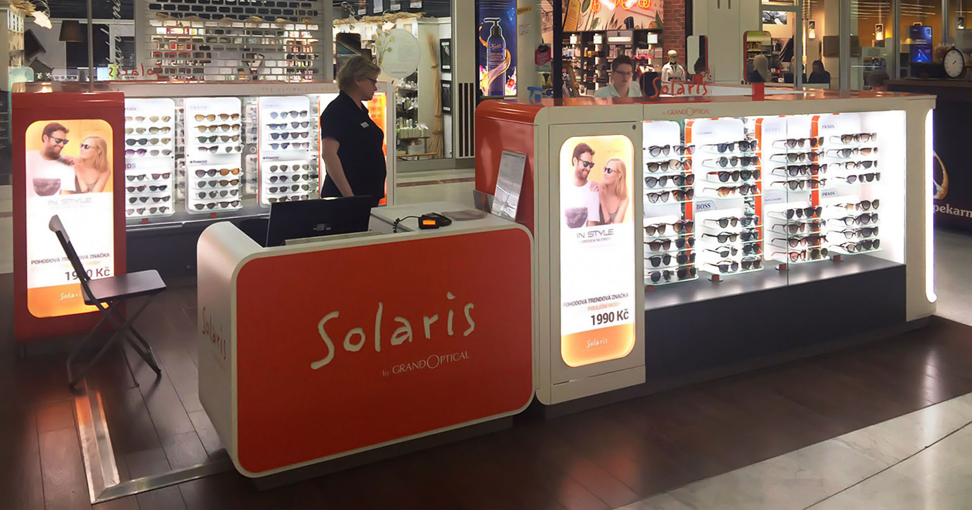 Sunglass experts Sunglass experts